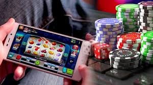 Sic Bo three-dice layout Sic Bo dice outcome display with 16 betting zone highlights